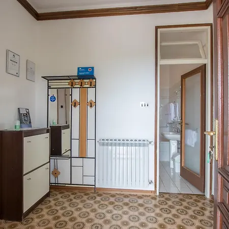 Olga Apartment *